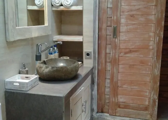 بيت ضيافة Uma Caming & Gym 4*